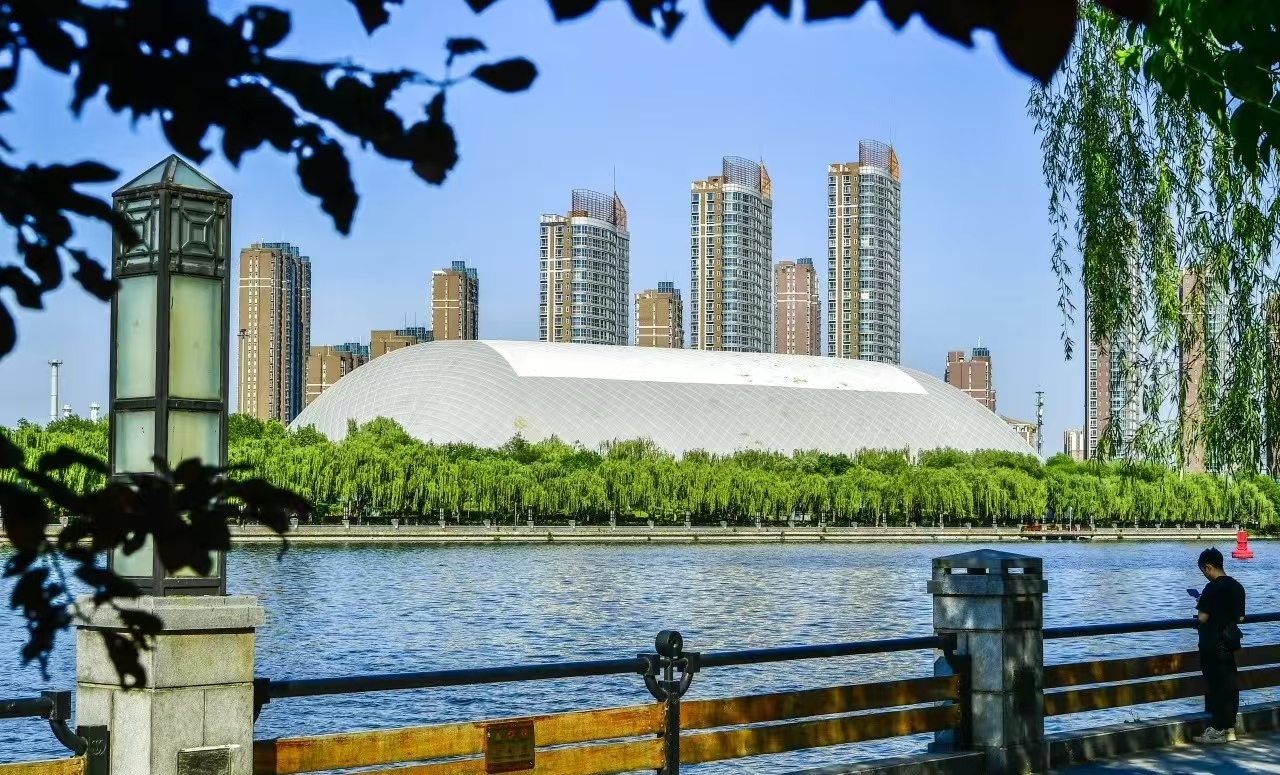 氣膜館膜面意外破損漏氣怎么辦
